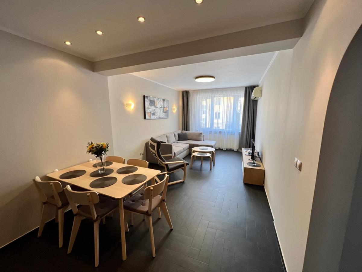 Excellent Location ! General Gurko Apartment Szófia Kültér fotó