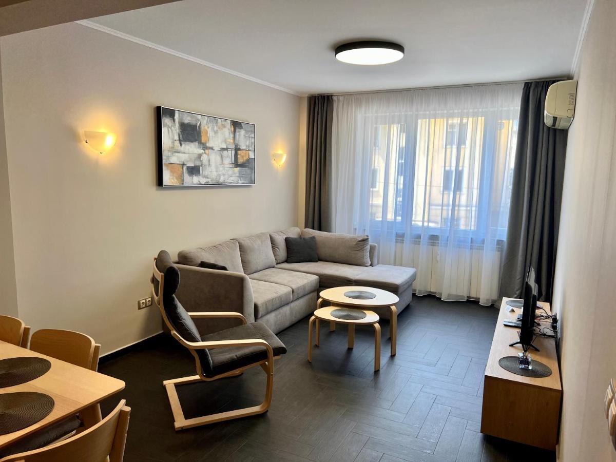 Excellent Location ! General Gurko Apartment Szófia Kültér fotó